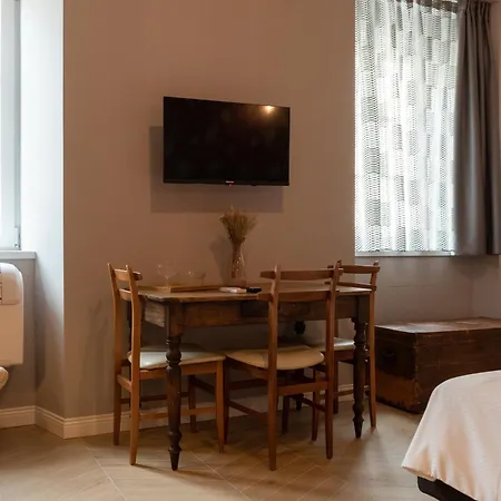 Regina Boutique דירה טריאסטה